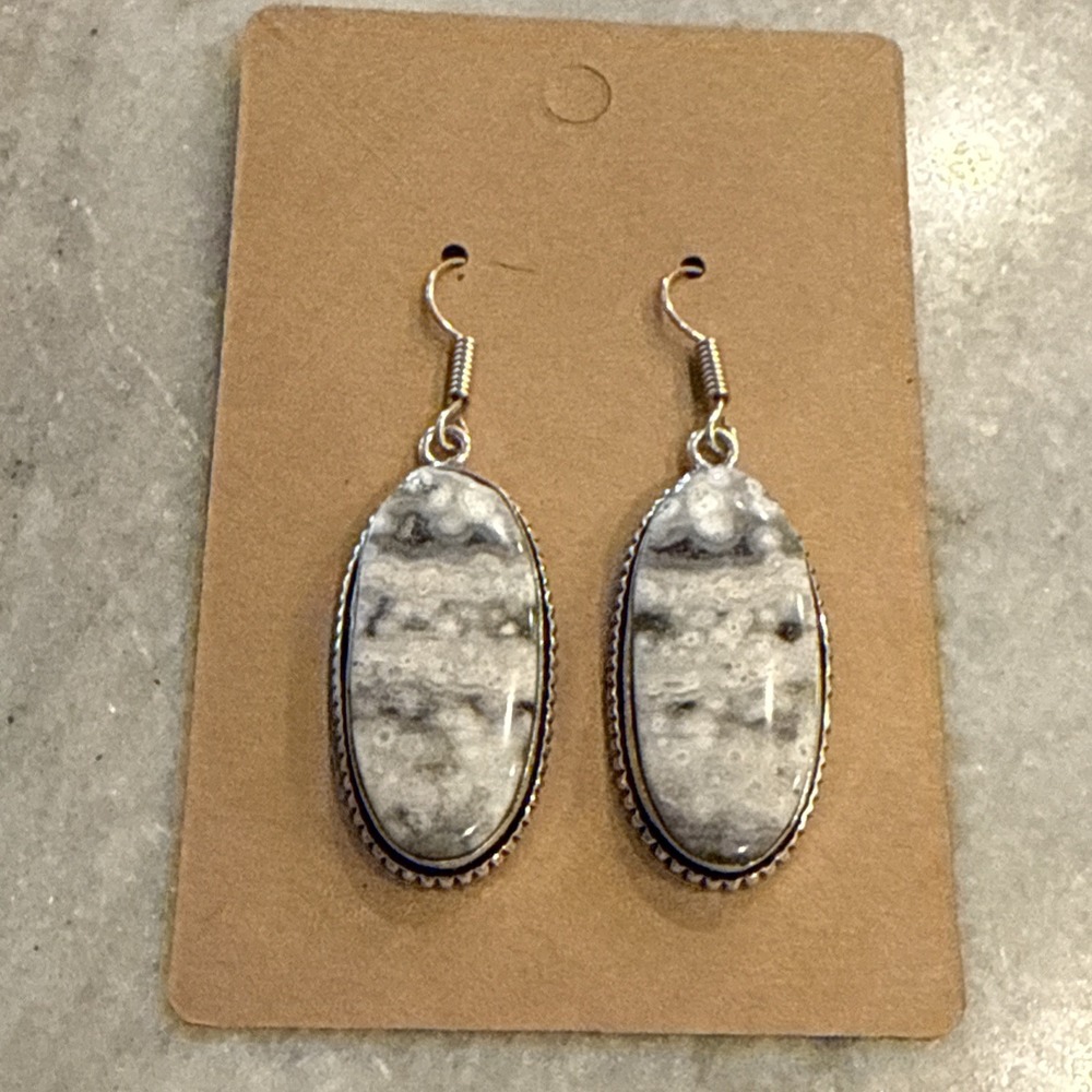 White Buffalo Gemstone Dangle Earrings in 925 Sterling Silver NWOT